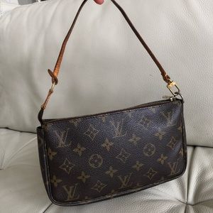 💯Authentic Louis Vuitton Pochette Accessoires